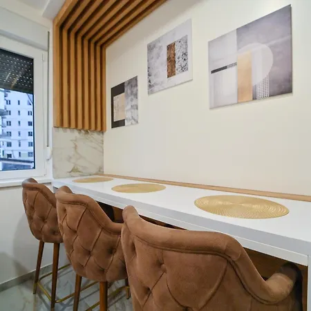 36 Vip Bogic Apartment *
