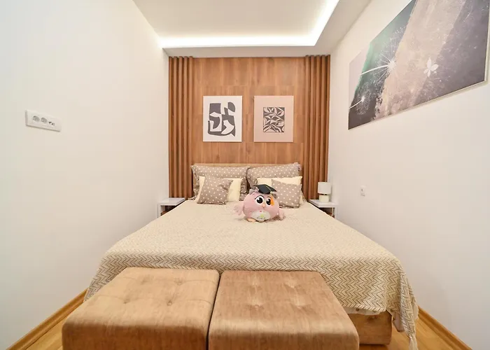 36 Vip Bogic Апартаменты *