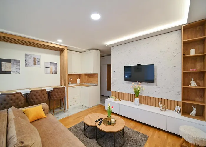 36 Vip Bogic Апартаменты *